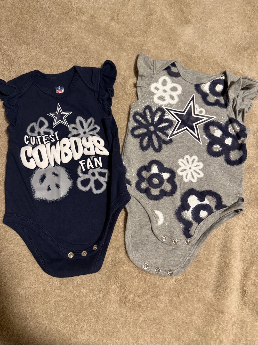Dallas Cowboys NFL Baby Bodysuits 2pc Set 3/6M